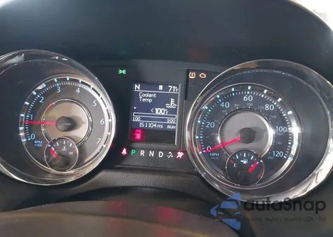 2013 Chrysler Town & Country Touring-L z USA, uszkodzony, nr VIN 2C4RC1CG0DR647605